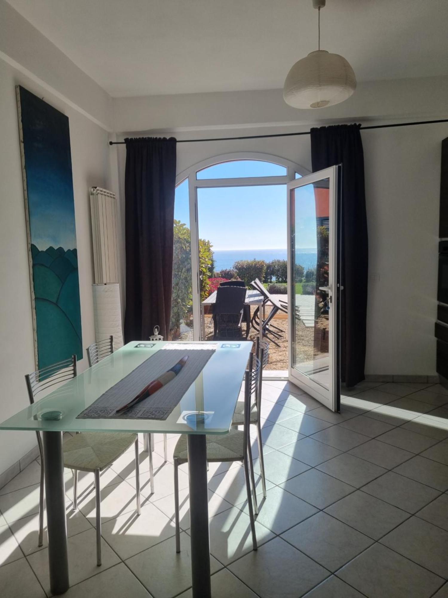 Agriturismo La Tuffatrice Империа Стая снимка