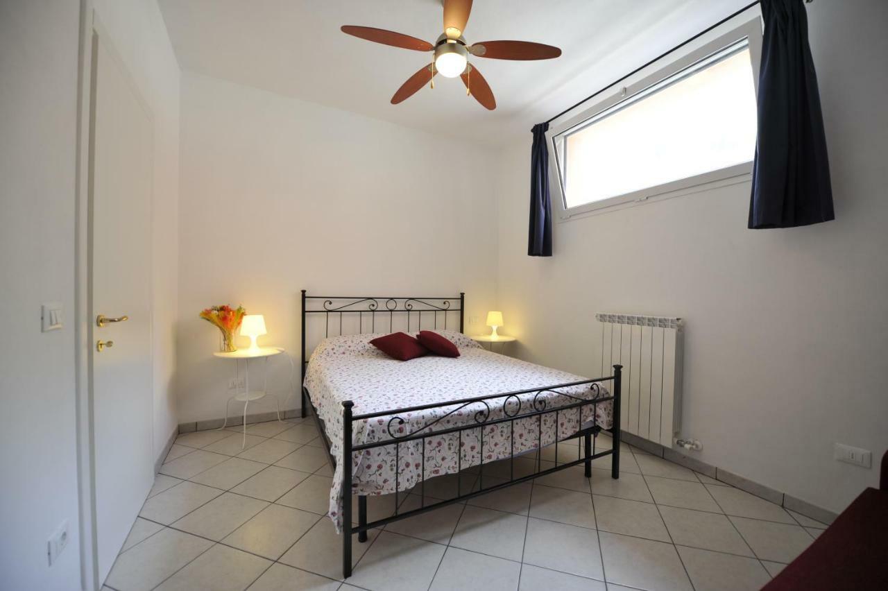 Agriturismo La Tuffatrice Империа Екстериор снимка
