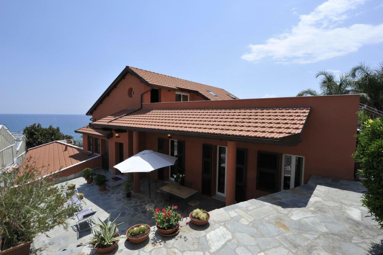 Agriturismo La Tuffatrice Империа Екстериор снимка